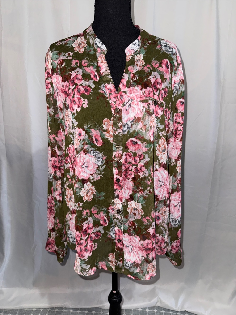 Kut from the Kloth Floral Button-Front Blouse - Olive & Pink